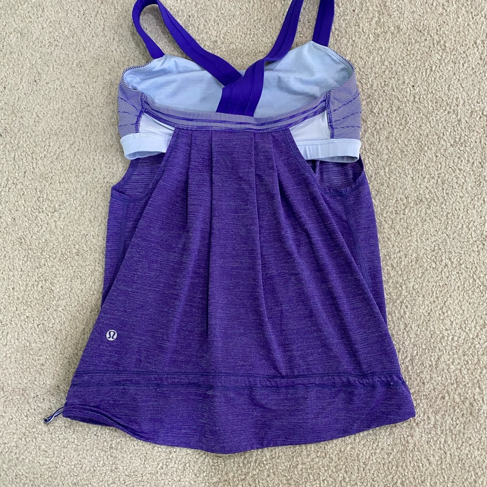 Lululemon - Picture 3 of 3